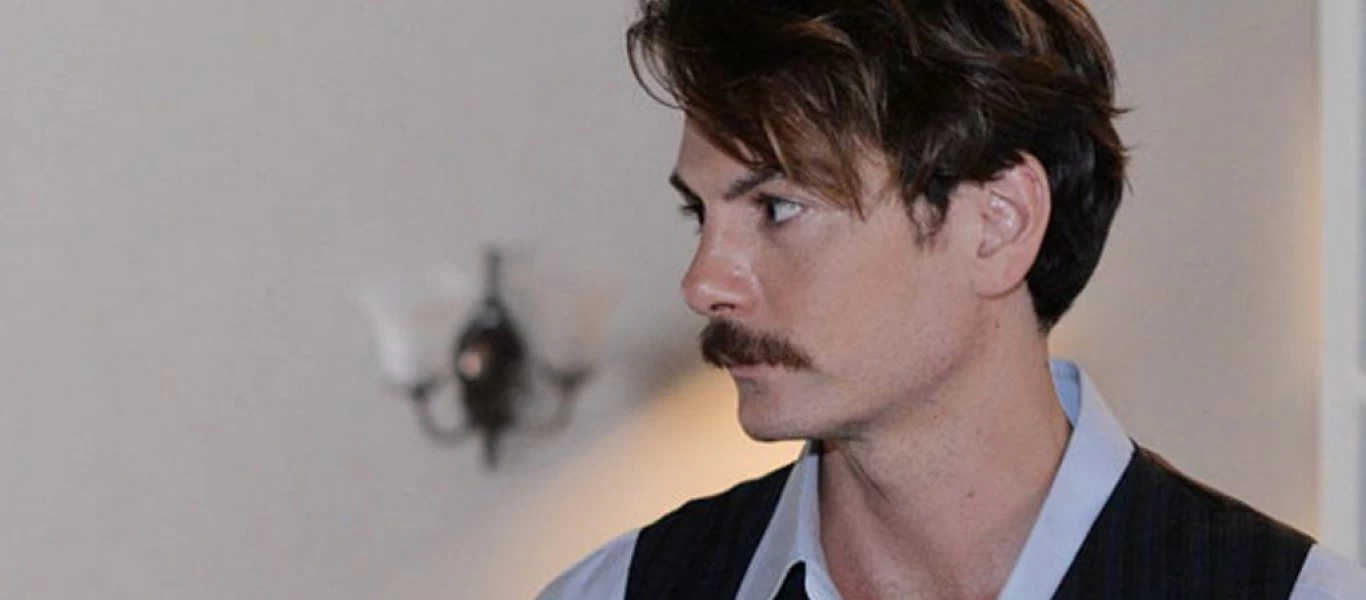 «Άγριες Μέλισσες»: Τι θα δούμε στα επόμενα επεισόδια; - Τι θα γίνει μεταξύ της Βιολέτας και του Κωνσταντή; (βίντεο)